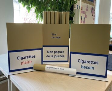 Un affichage de prévention à la consommation de cigarettes