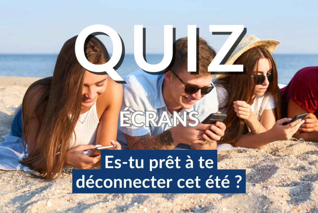 un groupe de jeunes sur leur téléphone en vacances
